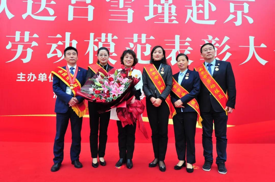 南京新百商场最新活动,全面数据应用分析_旗舰款35.63.78