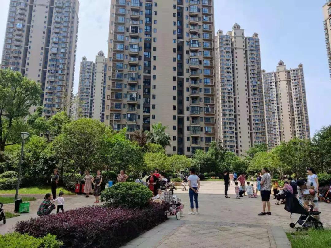西站瑞都最新房价降价,数据导向设计方案_HT37.65.89